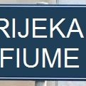 Na některých místech se objevují i dvojjazyčné cedule